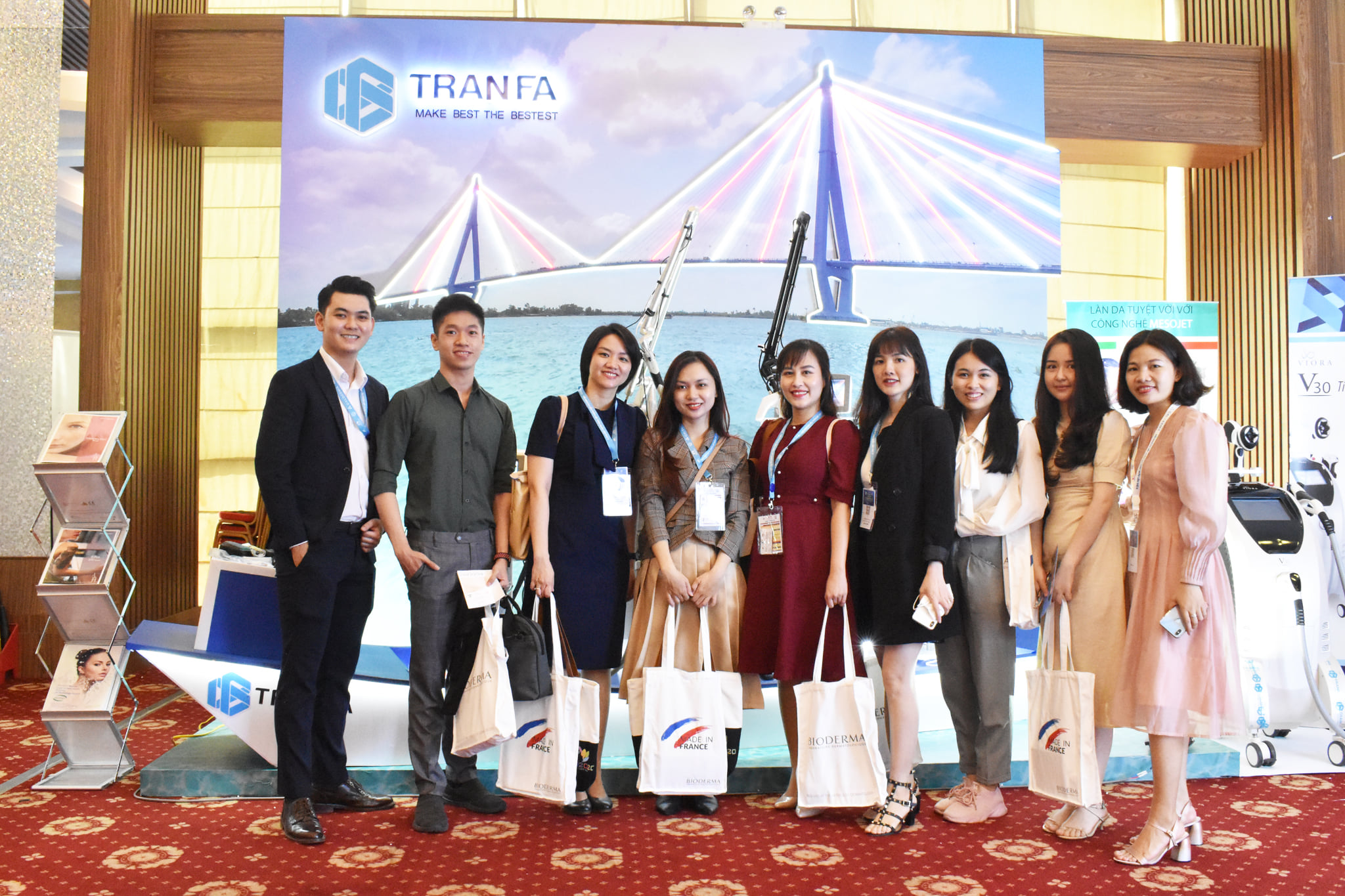 tranfa-han-hanh-la-nha-tai-tro-vang-cho-hoi-nghi-da-lieu-tham-my-toan-quoc-2020-7