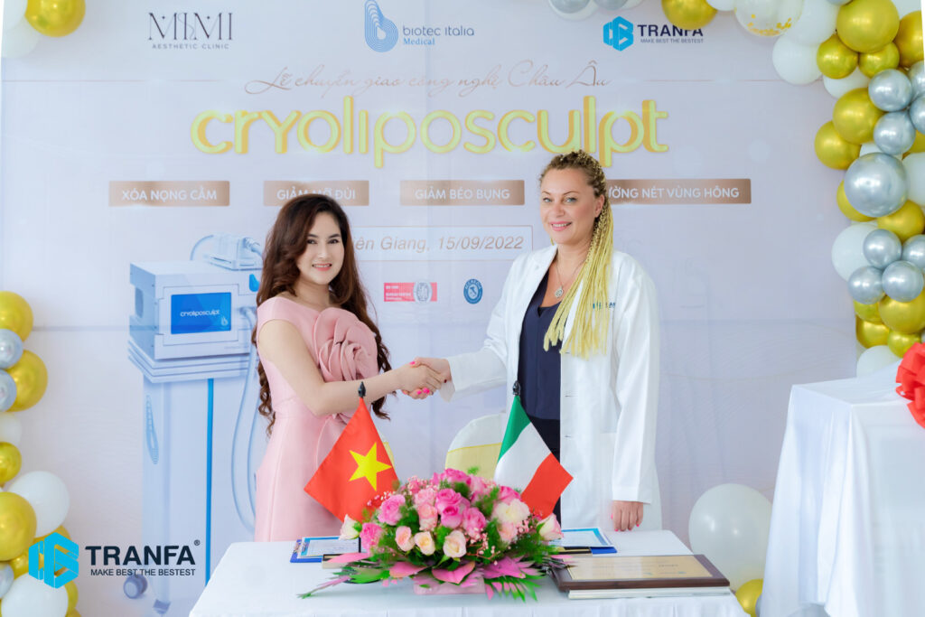 chuyen-giao-cryoliposculpt-den-mi-mi-aesthetic-rach-gia-kien-giang-1