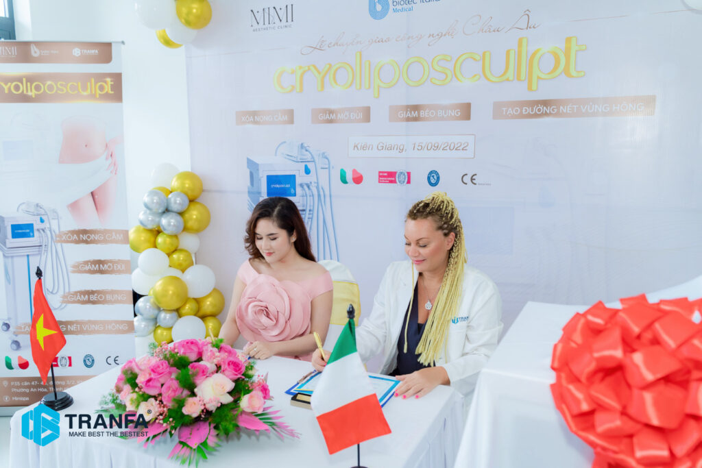 chuyen-giao-cryoliposculpt-den-mi-mi-aesthetic-rach-gia-kien-giang-2
